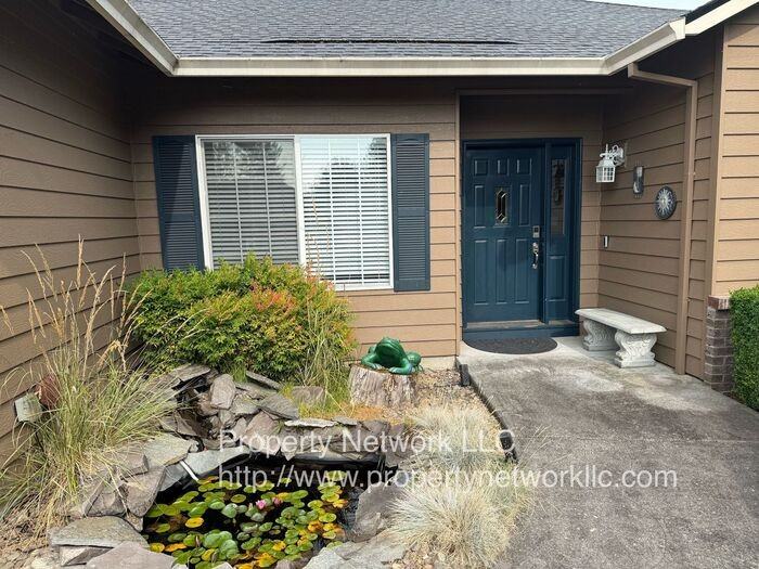 4090 Ne 218th Ave - Photo 2 of 25