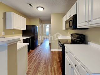 183 Bonnie Woods Dr #NA - Photo 2 of 19