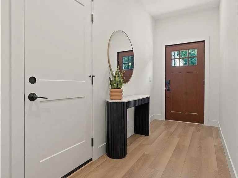 962 Windsor St #962WINDSOR - Photo 2 of 31