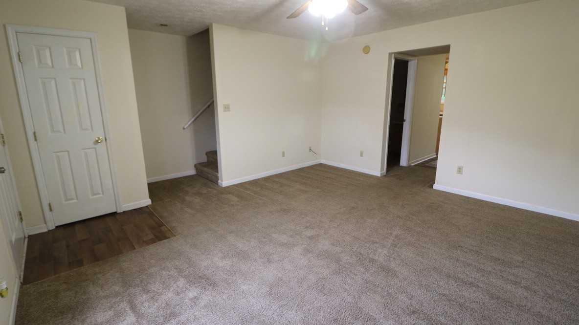 144 Jason Cir - Photo 2 of 19