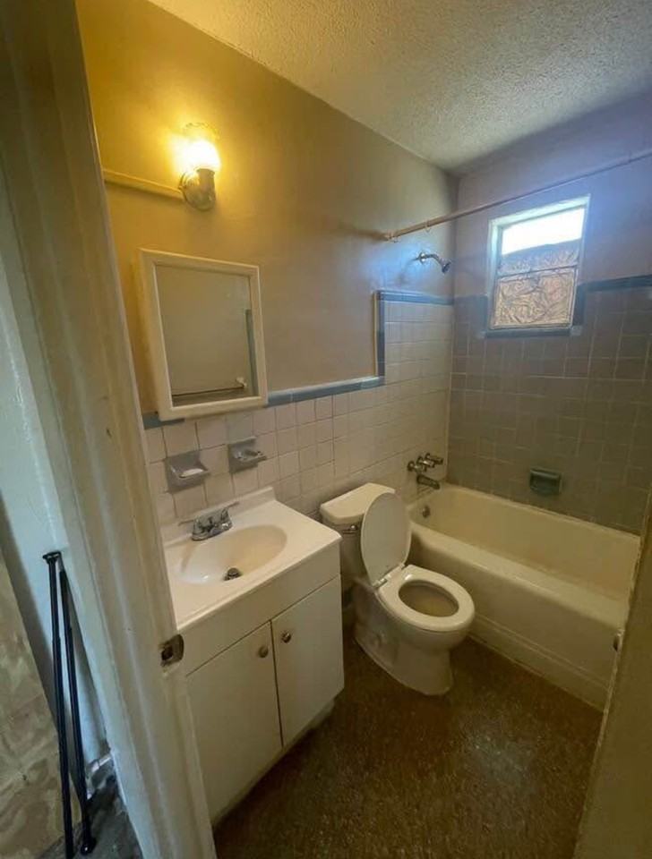 708 Orange Ave #1 - Photo 3 of 3