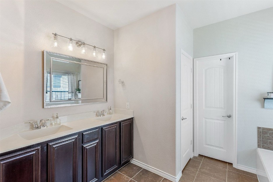 714 Lone Star Ct #NA - Photo 6 of 16