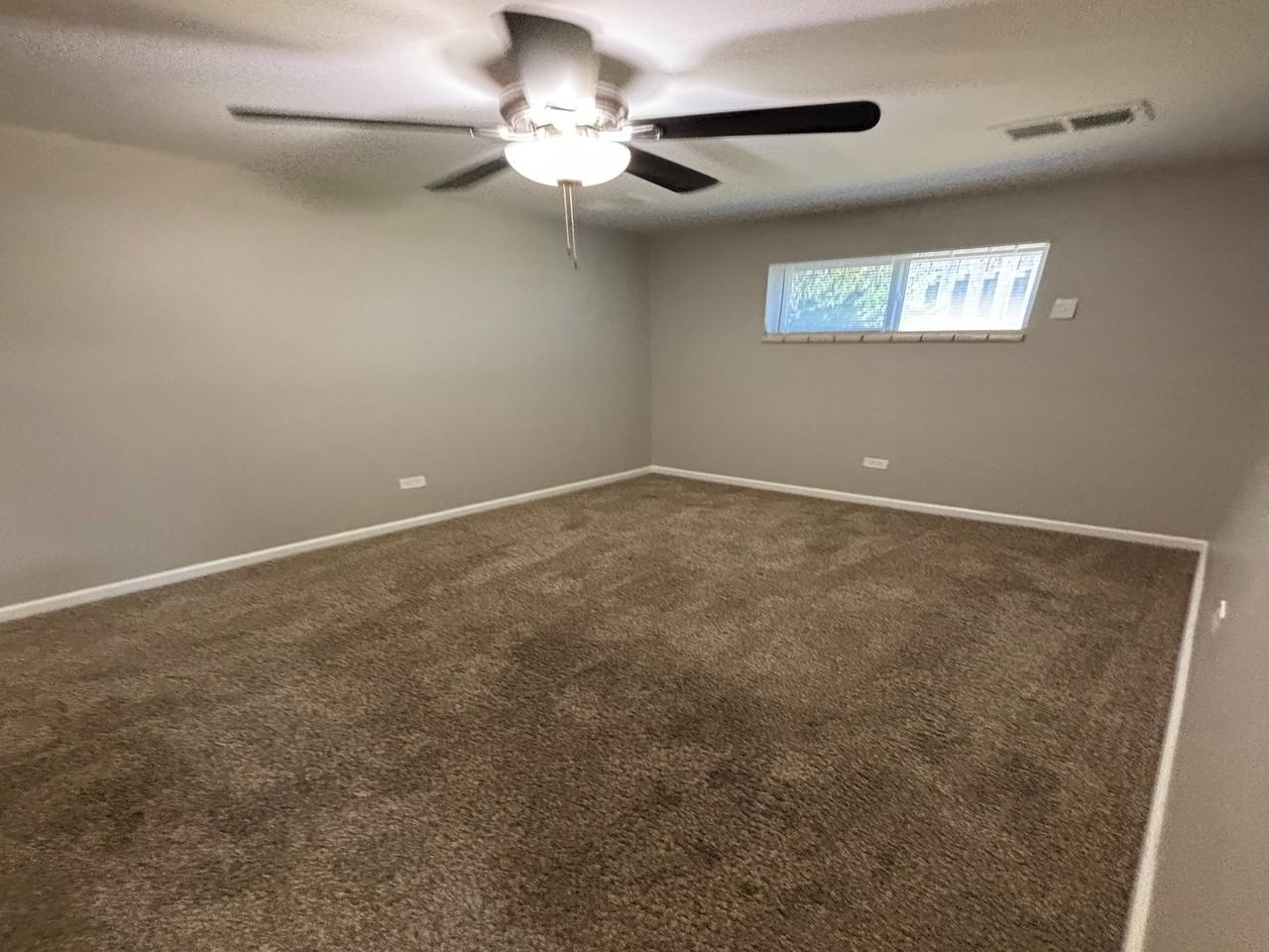 Redwood Apartments - Photo 5 of 28