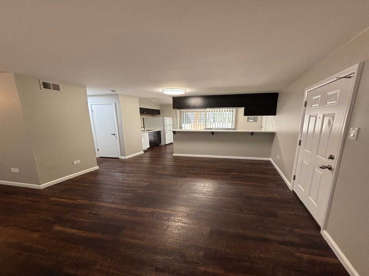 Redwood Apartments - Photo 6 of 28