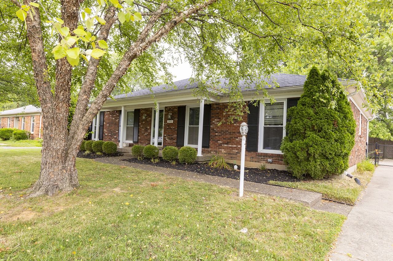 2901 Creekside Dr #NA - Photo 2 of 31
