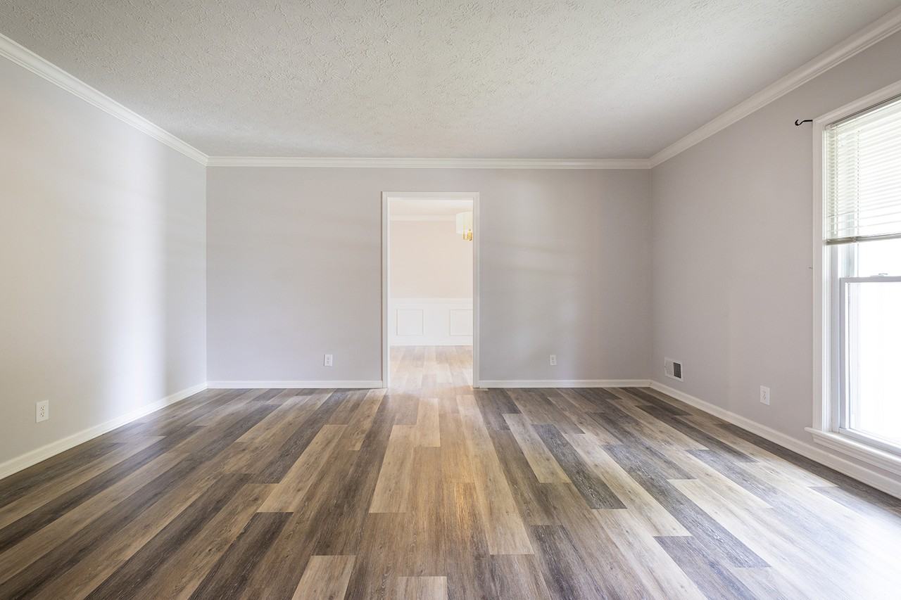 2901 Creekside Dr #NA - Photo 5 of 31