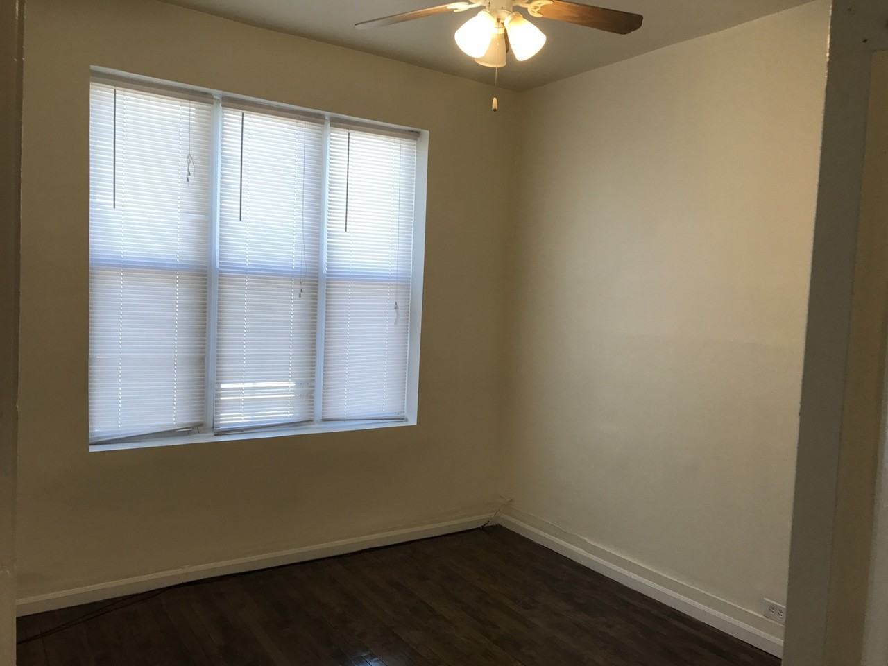 2912 South Wentworth Avenue #2F - Photo 2 of 5