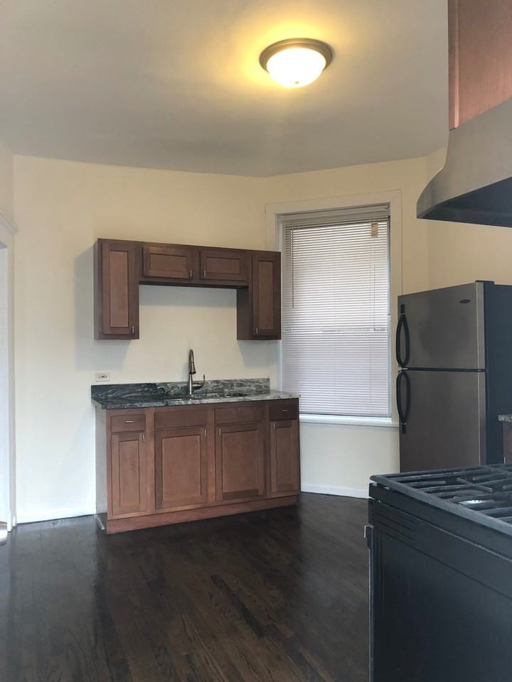 2912 South Wentworth Avenue #2F - Photo 4 of 5