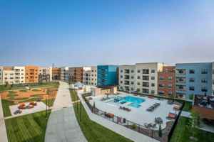 featured image of 2023 N Broadmoor Ave