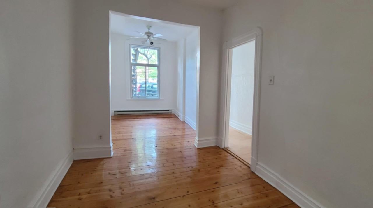 3466 Rue de Bordeaux - Photo 3 of 12