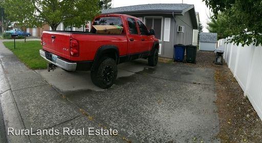 807-809 North Pointe Circle - Photo 3 of 4