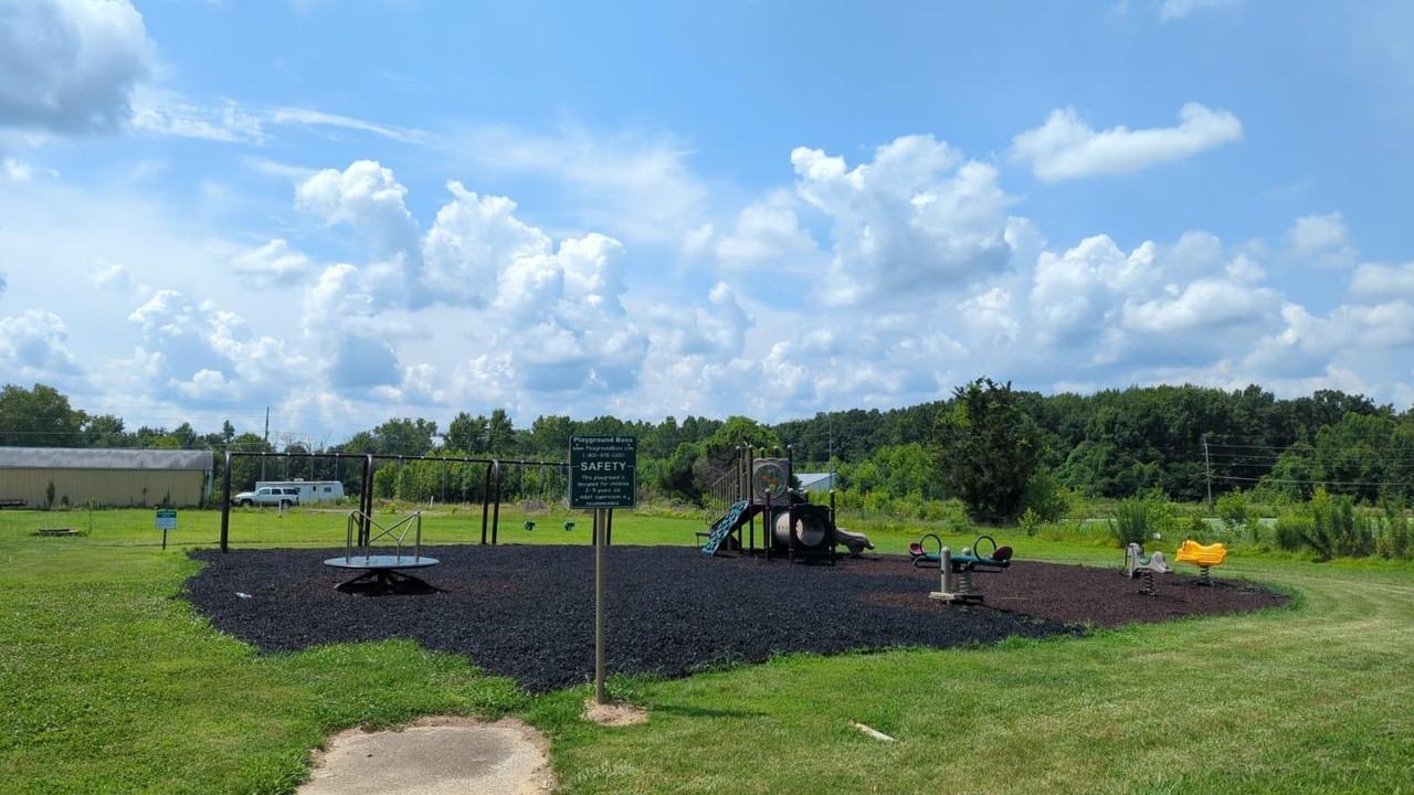 Crab Orchard Estates, LLC - Photo 2 of 4