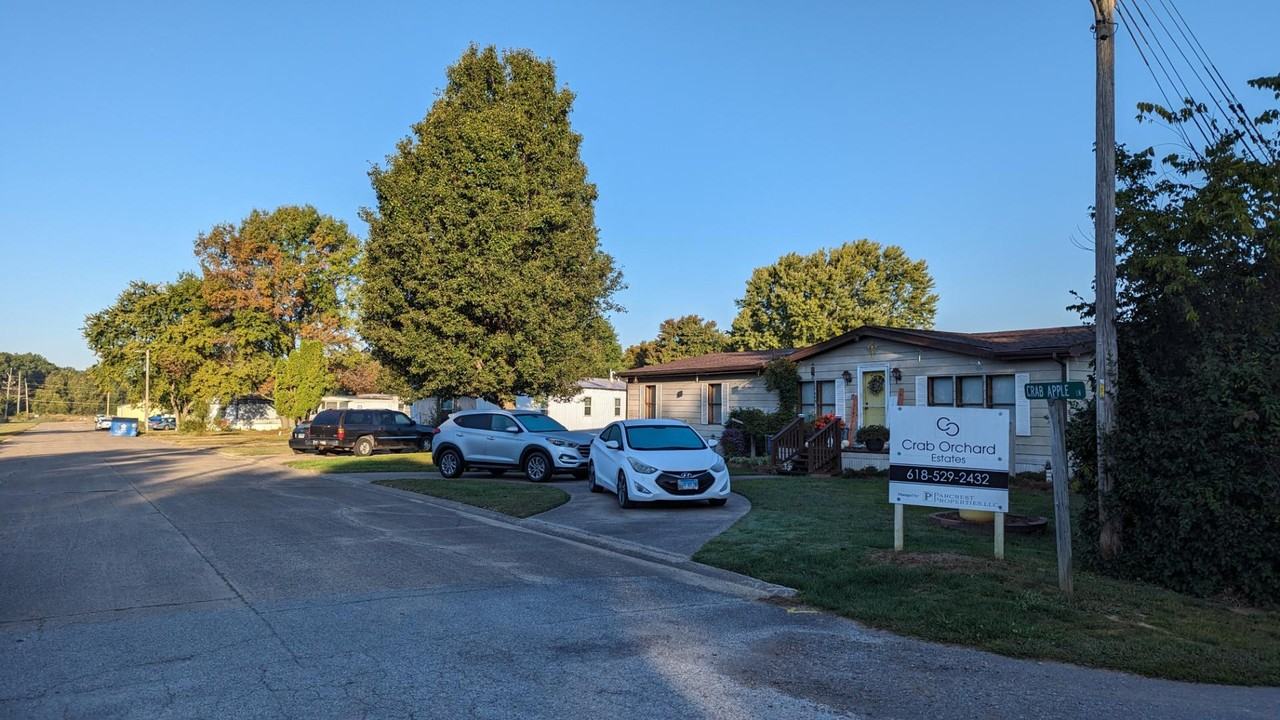 Crab Orchard Estates, LLC - Photo 3 of 4