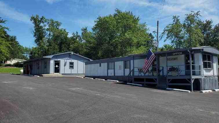 Saluki Homes, LLC - Photo 2 of 2