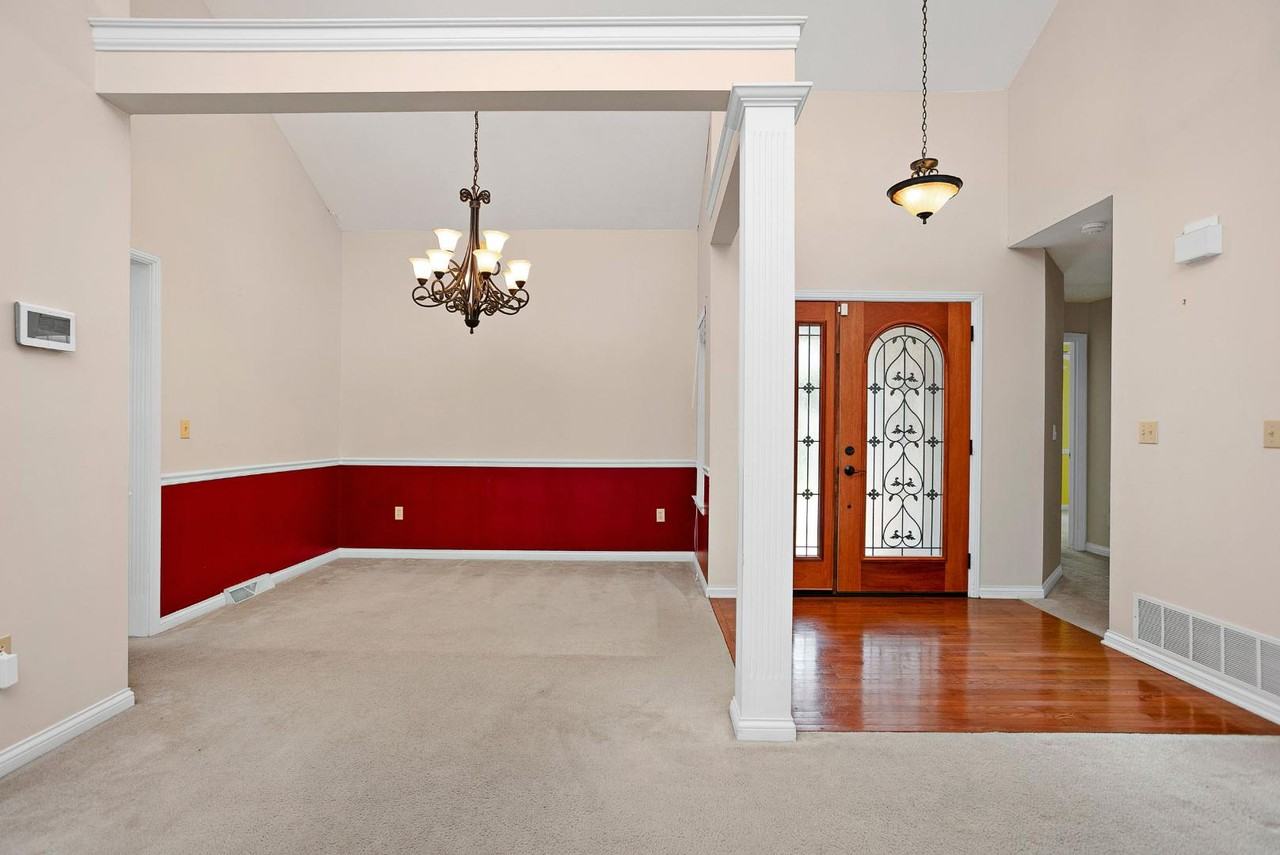 415 Nevis Dr - Photo 4 of 16