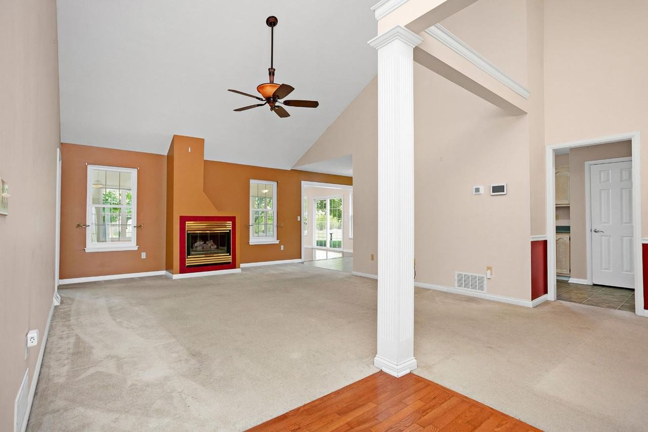 415 Nevis Dr - Photo 6 of 16