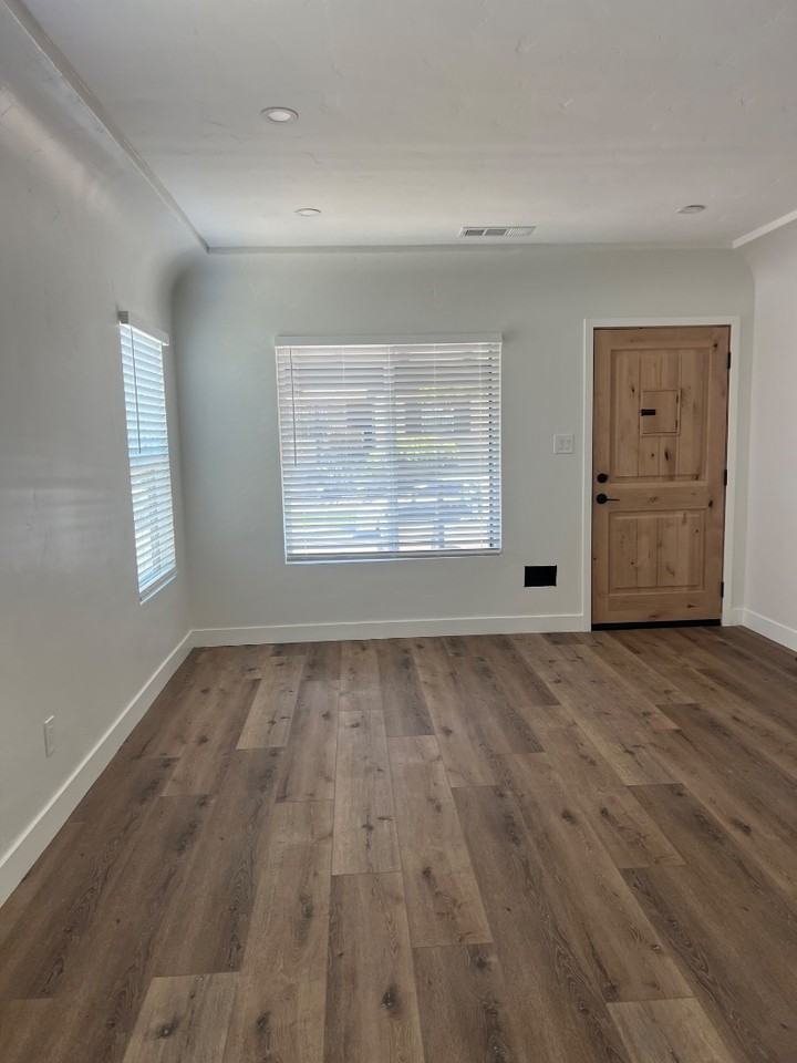 3543 Homeland Dr - Photo 4 of 6