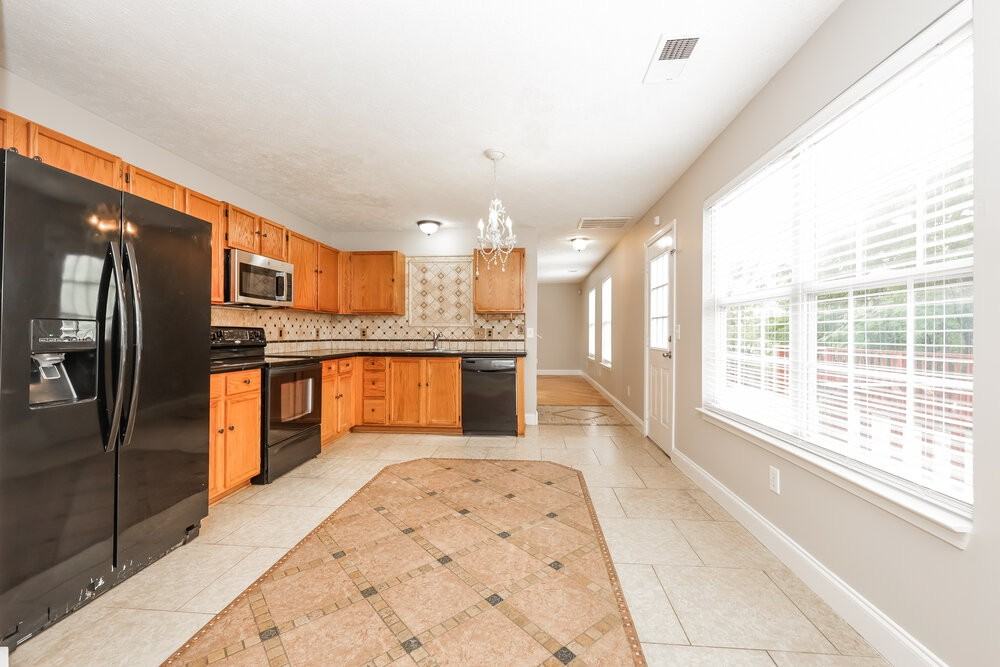 1627 Jo Ann Dr - Photo 7 of 18