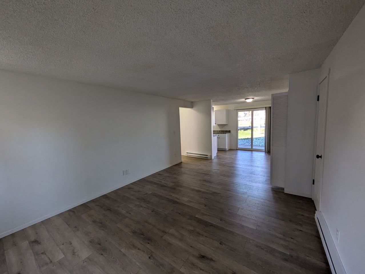 2328 Queen St #7 - Photo 3 of 9