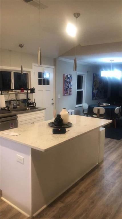 1933 North Ave Nw - Photo 4 of 10