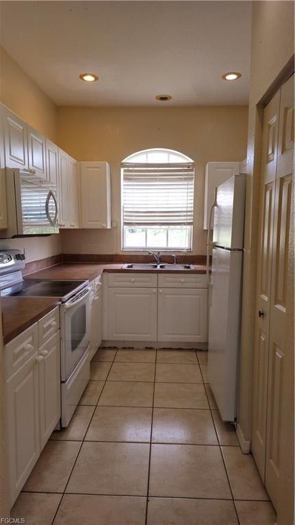 2218 Putter Ln - Photo 2 of 12