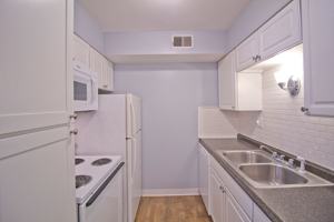 featured image of 400 W Union St