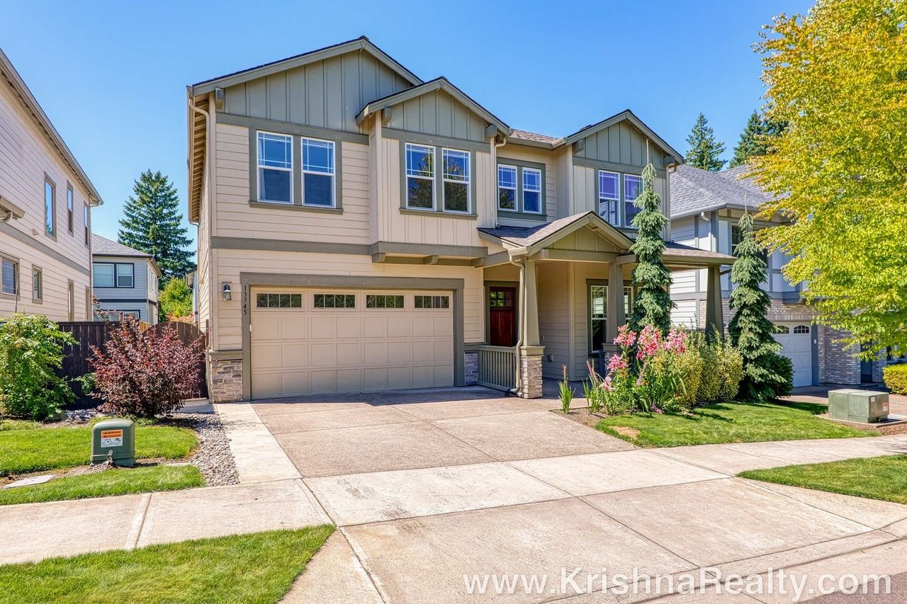13745 13745 SW 174th Ave Sherwood OR 97140 - Photo 2 of 25