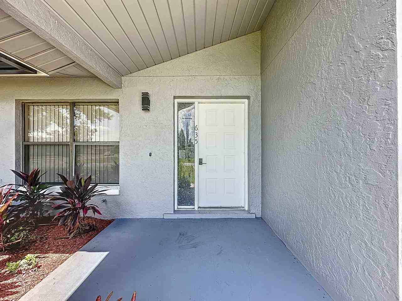 635 Driver Cir #U - Photo 2 of 44