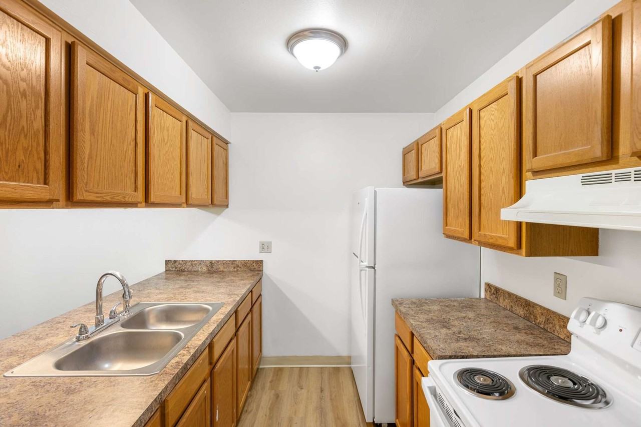 York Hills Apartments ( York Hills Apt LLC) - Photo 4 of 50