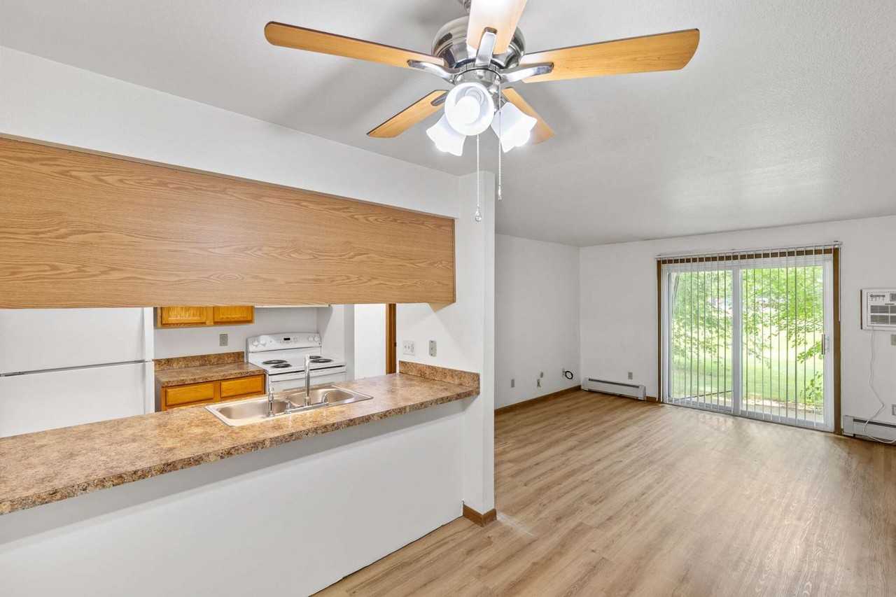 York Hills Apartments ( York Hills Apt LLC) - Photo 6 of 50