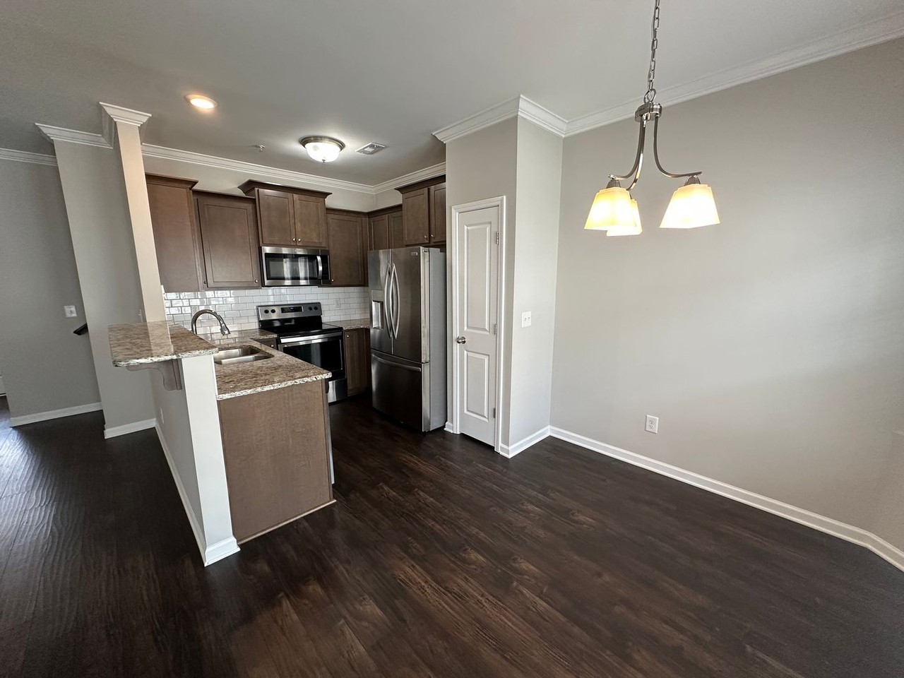 116 Bergen Dr - Photo 3 of 17