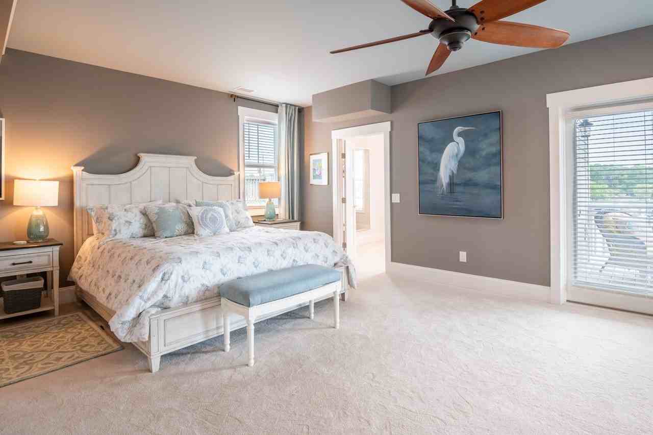 200 Annie Dr - Photo 2 of 38