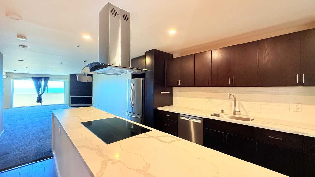 933 Shoreline Dr #206 - Photo 3 of 16