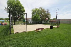 featured image of 935 Sherrylynn Blvd