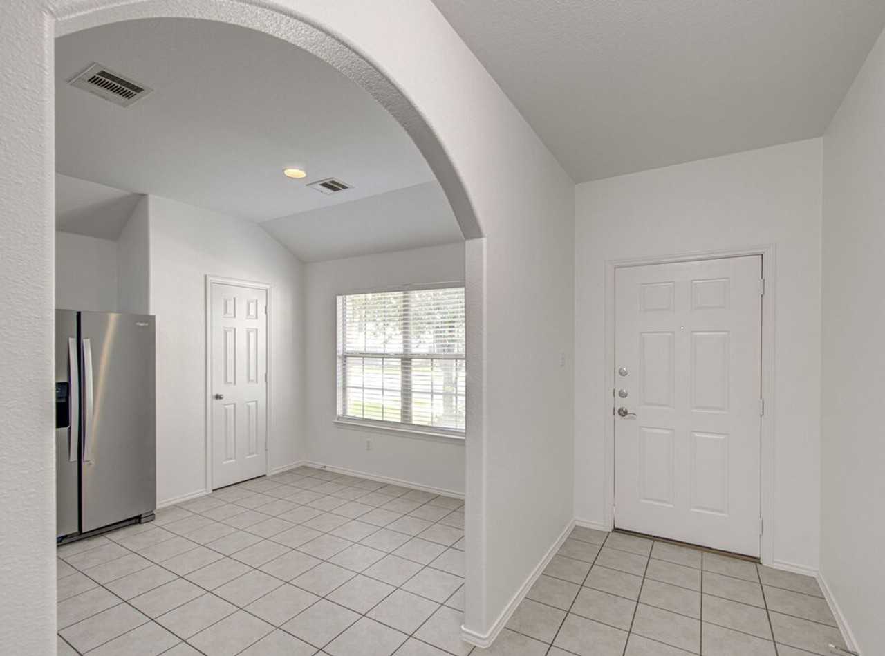 11108 Cain Harvest Dr - Photo 4 of 32