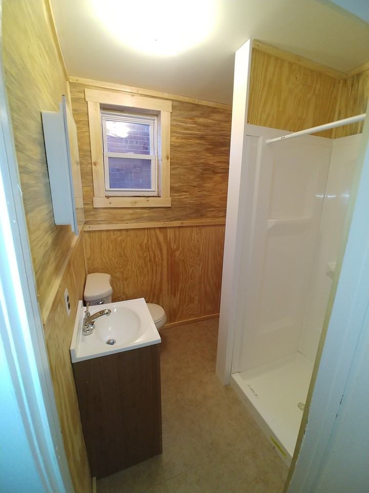 1538 Point Breeze Ave 2nd Fl - Photo 4 of 12