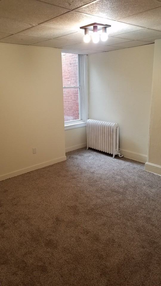 1538 Point Breeze Ave 2nd Fl - Photo 5 of 12