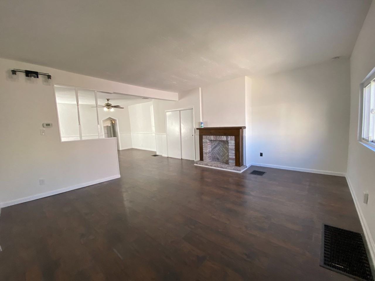 446 Sapphire Way - Photo 2 of 14