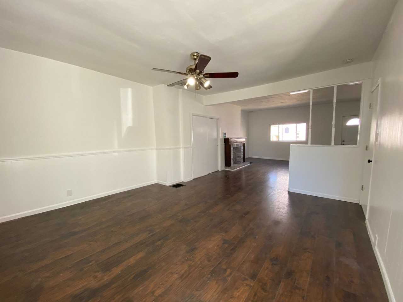 446 Sapphire Way - Photo 3 of 14