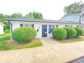 Oakwood Villa Apartments - Photo 1 of 1