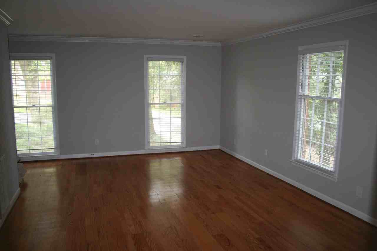 2900 Rustic Lane - Photo 5 of 18