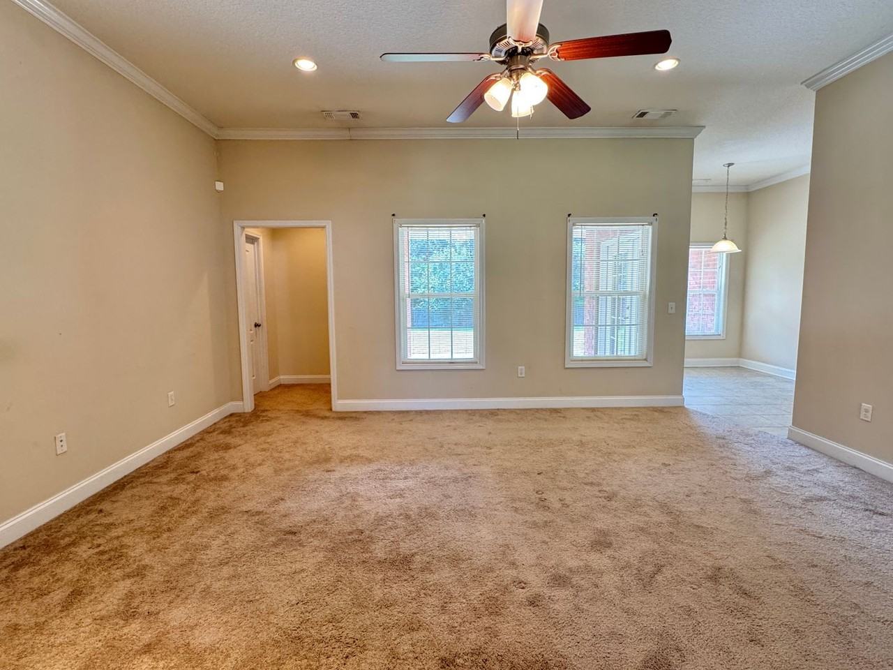 245 Ruben Wells Rd - Photo 7 of 50