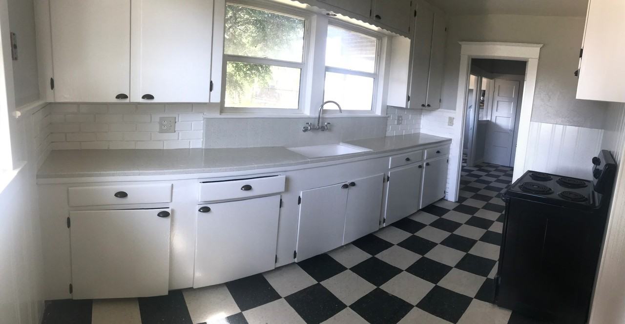 20058 3rd St - Photo 3 of 15