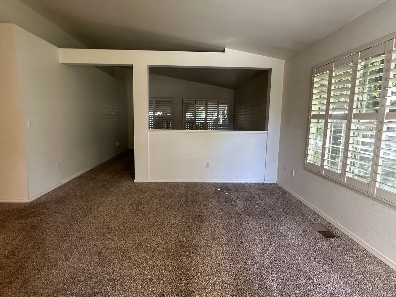 2230 Desert Village Ct - Photo 4 of 22