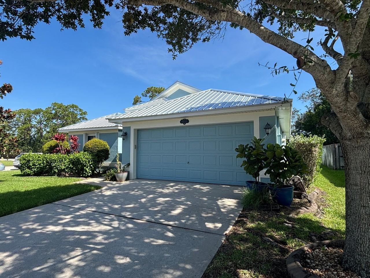 4210 Aria Dr - Photo 2 of 22