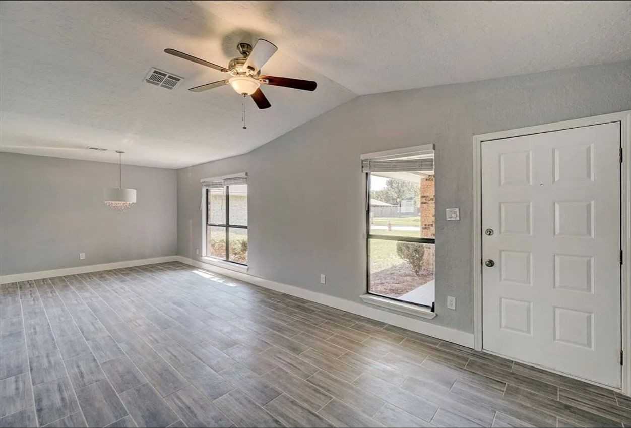 7107 Nw Birch Pl - Photo 5 of 32