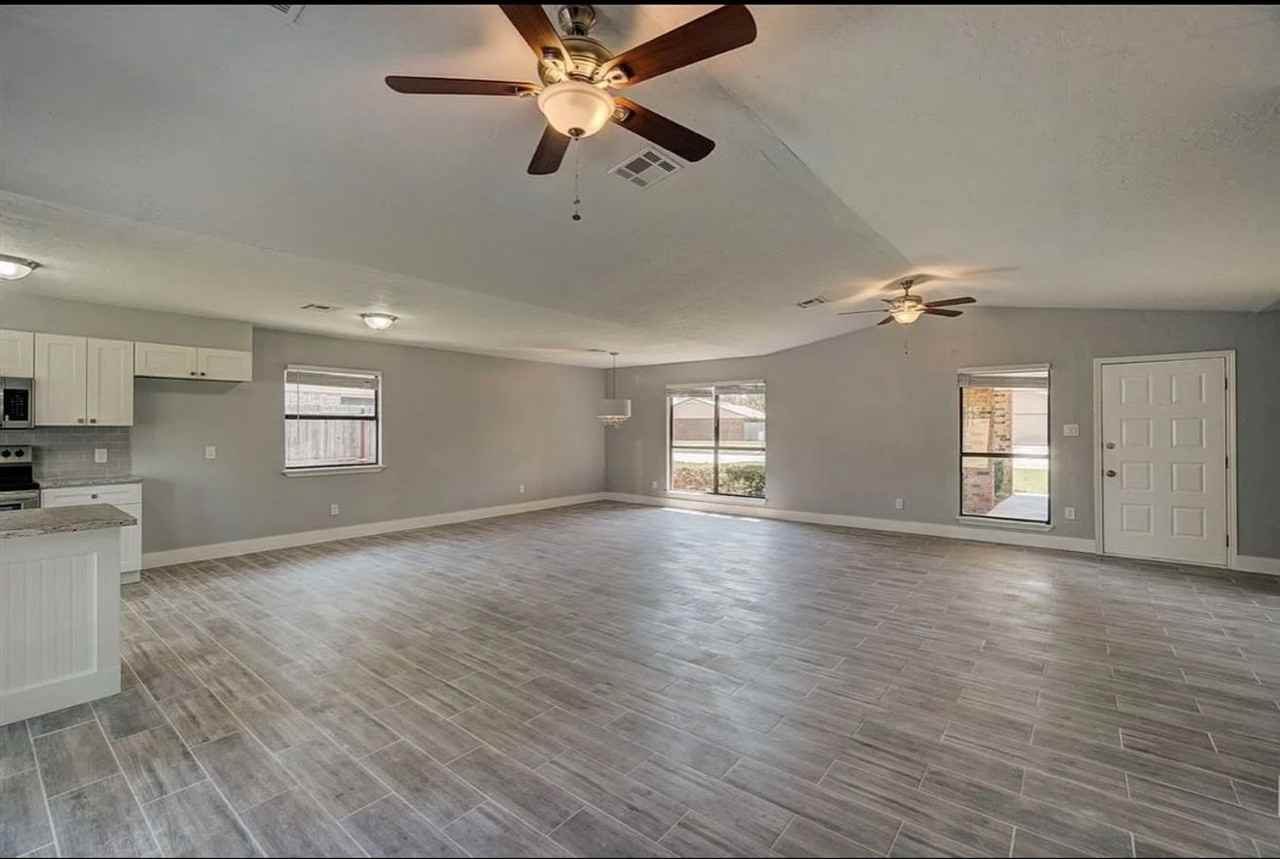 7107 Nw Birch Pl - Photo 4 of 32