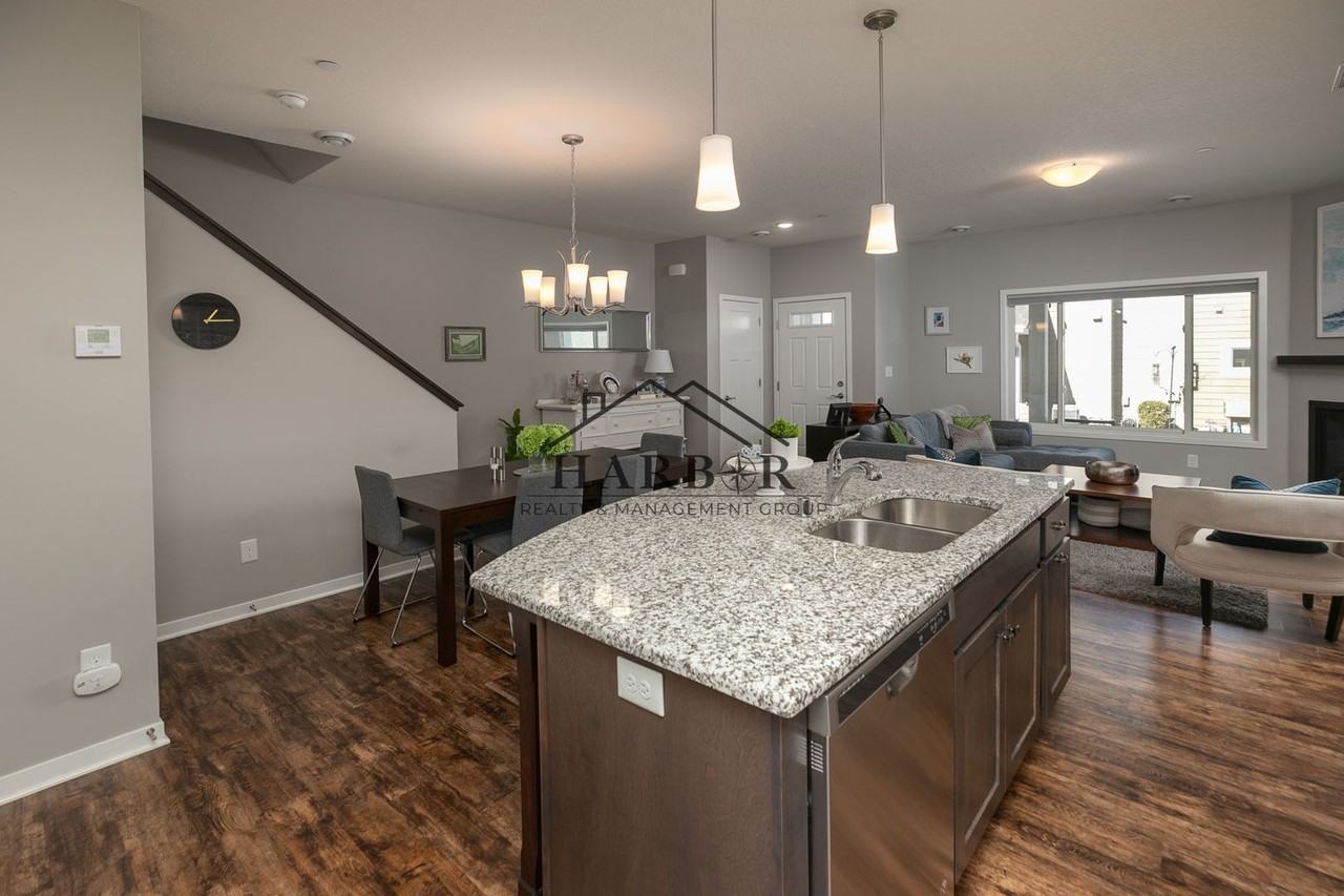 5079 56th St Nw - Photo 3 of 32