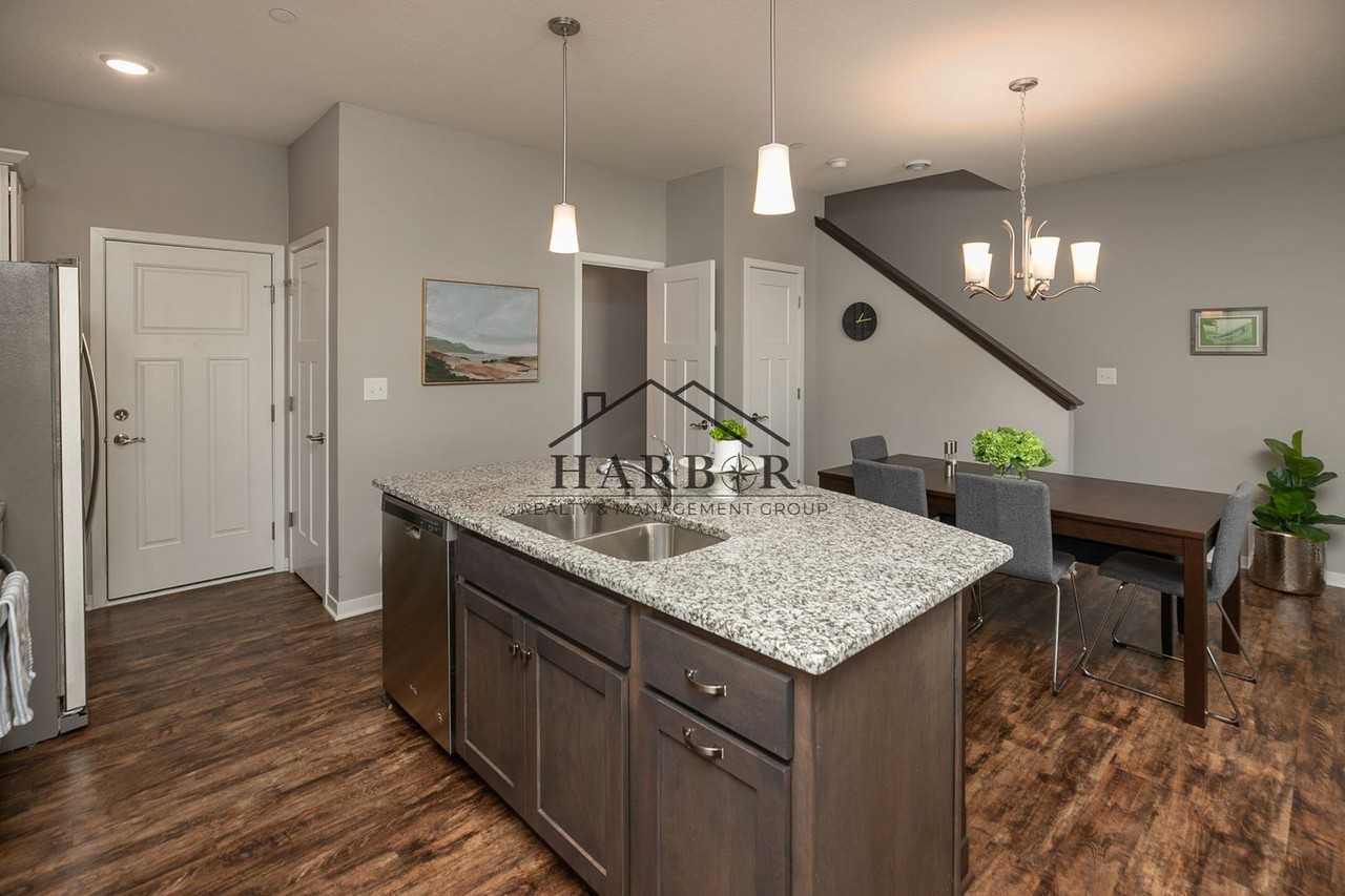 5079 56th St Nw - Photo 4 of 32