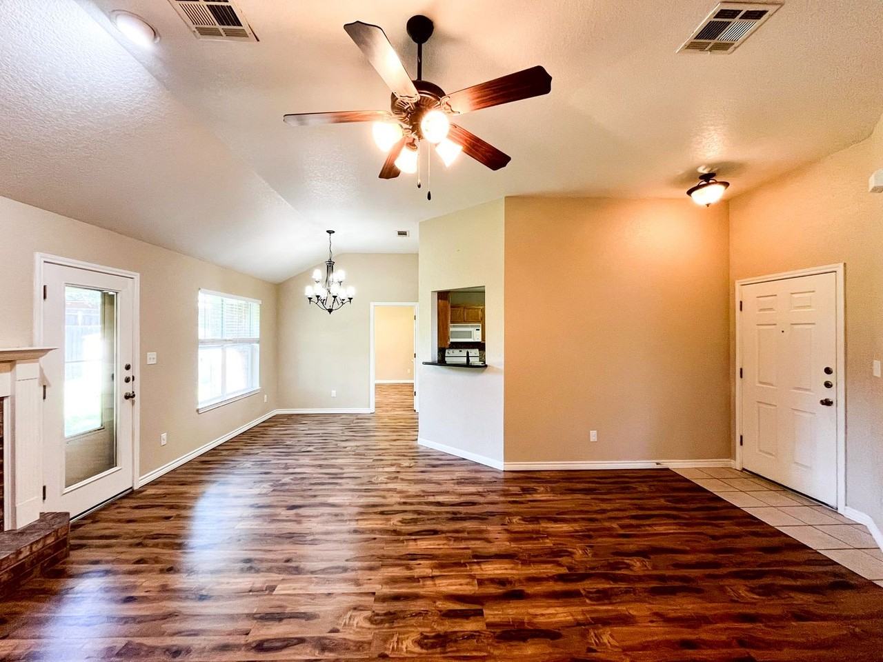 30 Tanyard Rd - Photo 3 of 37